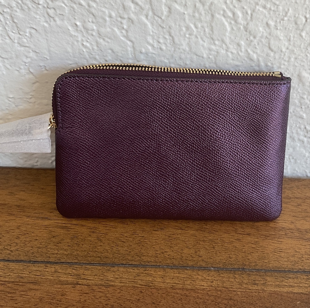 NWT Coach Corner Zip Wallet in Metallic Raspberry - Picture 2 of 5